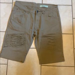Retro Distrikt Khaki Shorts